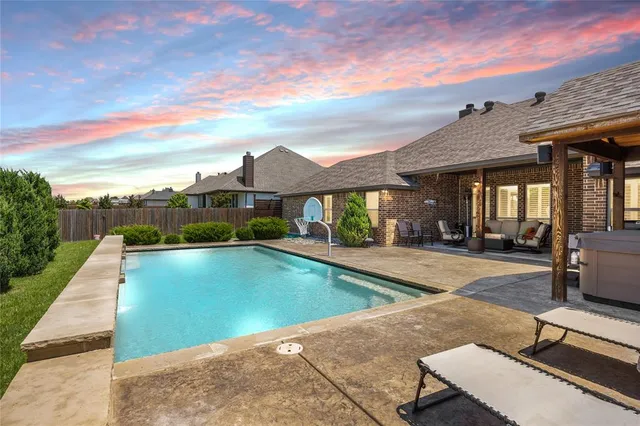 $485,000 | 113 Treys Way, Godley, TX 76044