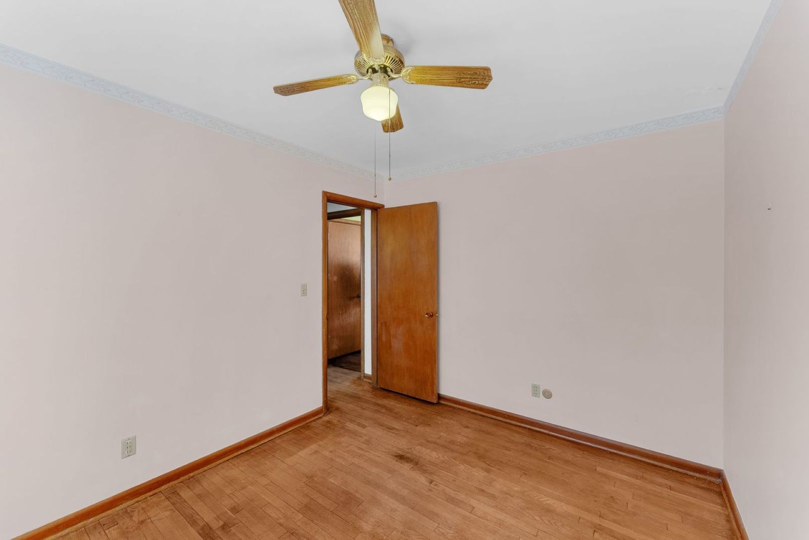 1921 33rd Street Moline, IL 61265 - Photo 6 of 22