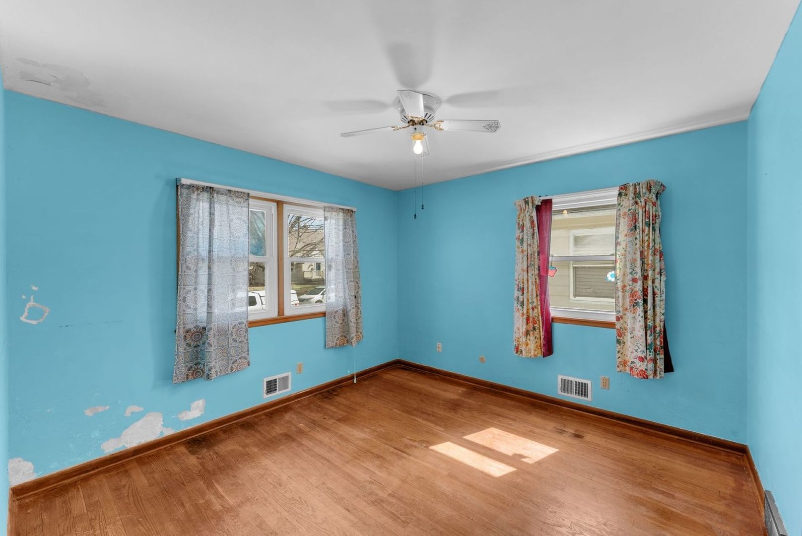 1921 33rd Street Moline, IL 61265 - Photo 8 of 22