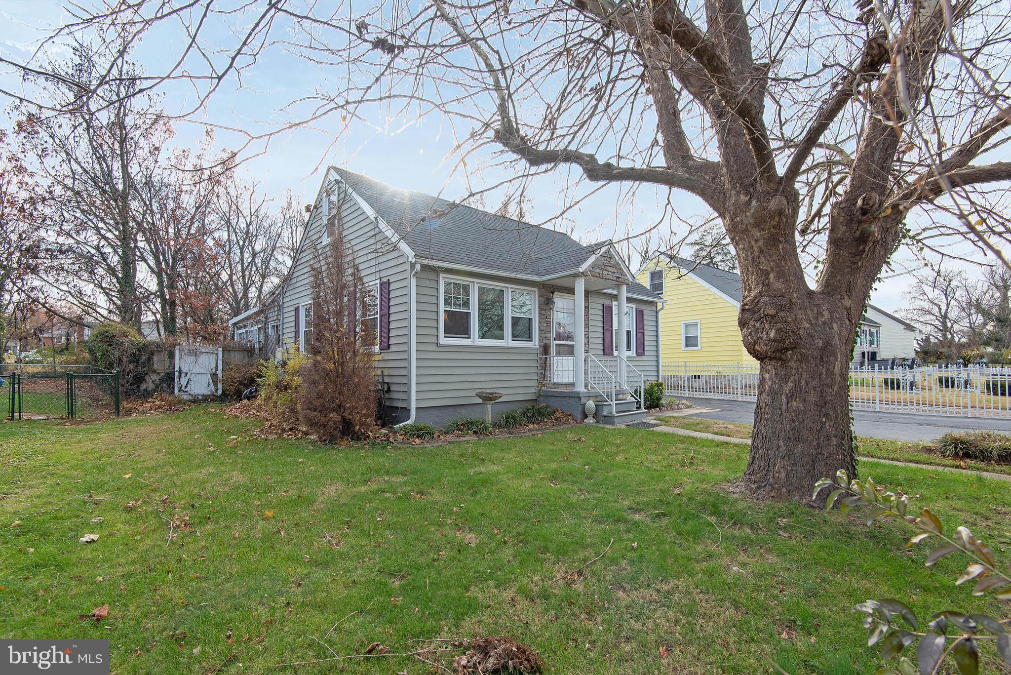 307 Raleigh Road Glen Burnie, MD 21060 - Photo 3 of 25