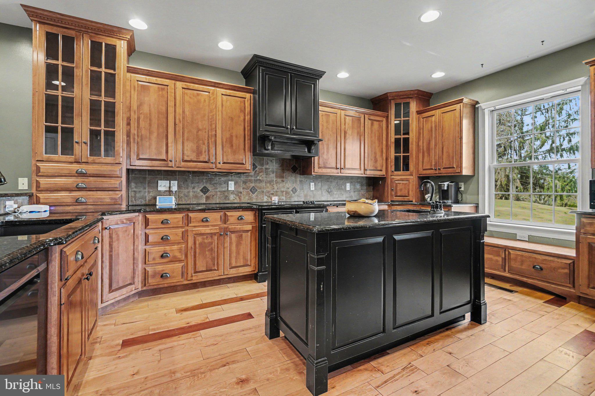 140 Ridge Hill Road Mechanicsburg, PA 17050 - Photo 9 of 41 Gallery Image 9