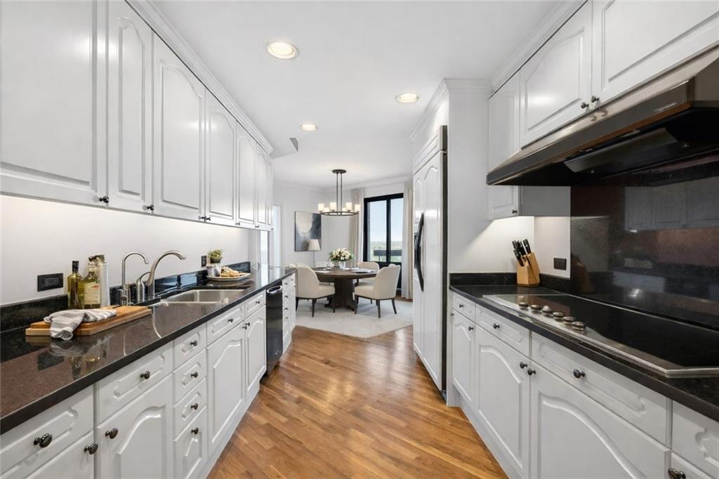 2660 Peachtree Road Northwest, Unit 19F Atlanta, GA 30305 - Photo 7 of 36