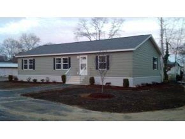 8 Swifts Beach Road, Unit 13 Wareham, MA 02571 - Photo 1 of 1 Gallery Image 1