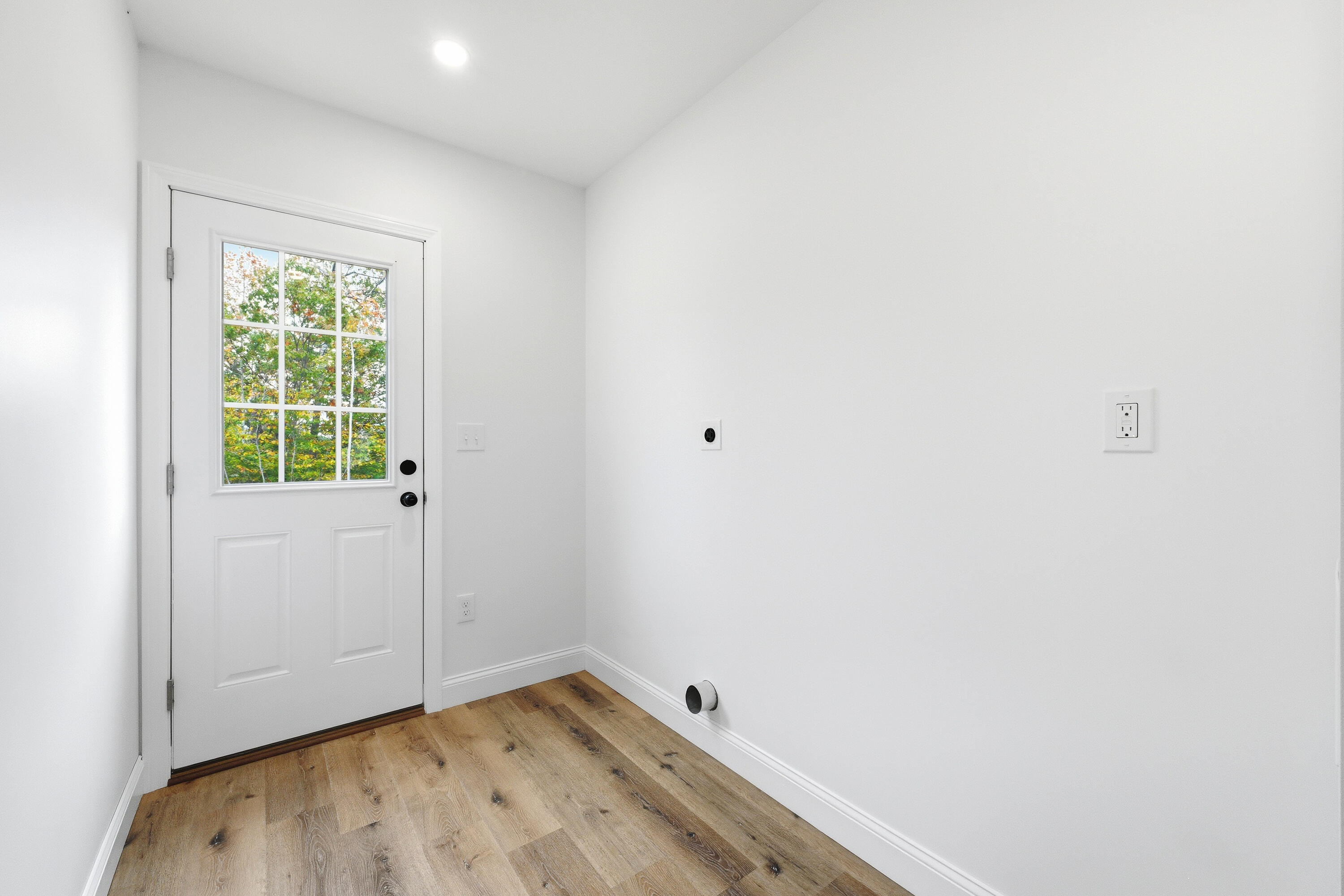 186 Old Sumner Road Buckfield, ME 04220 - Photo 10 of 35 110275gr-125