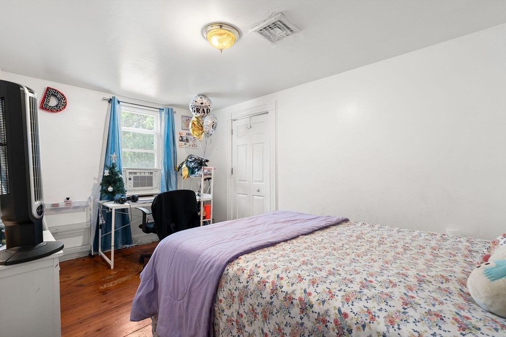 558 West Main Street Avon, MA 02322 - Photo 17 of 29