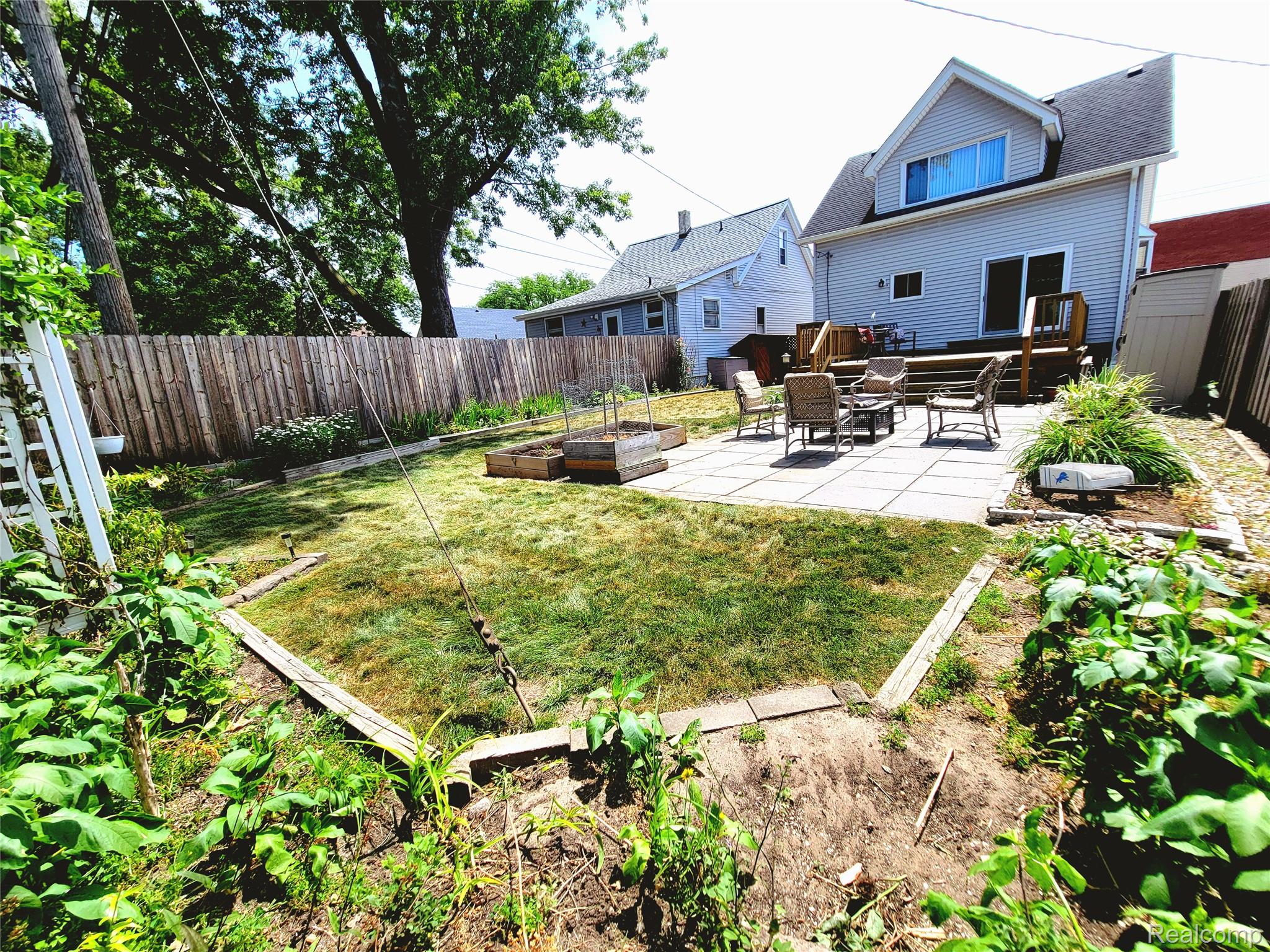 11227 Rivard Avenue Warren, MI 48089 - Photo 41 of 44 1000049589.jpg