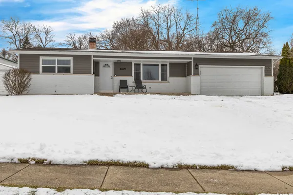 $329,000 | 4509 Ashley Drive, McHenry, IL 60050
