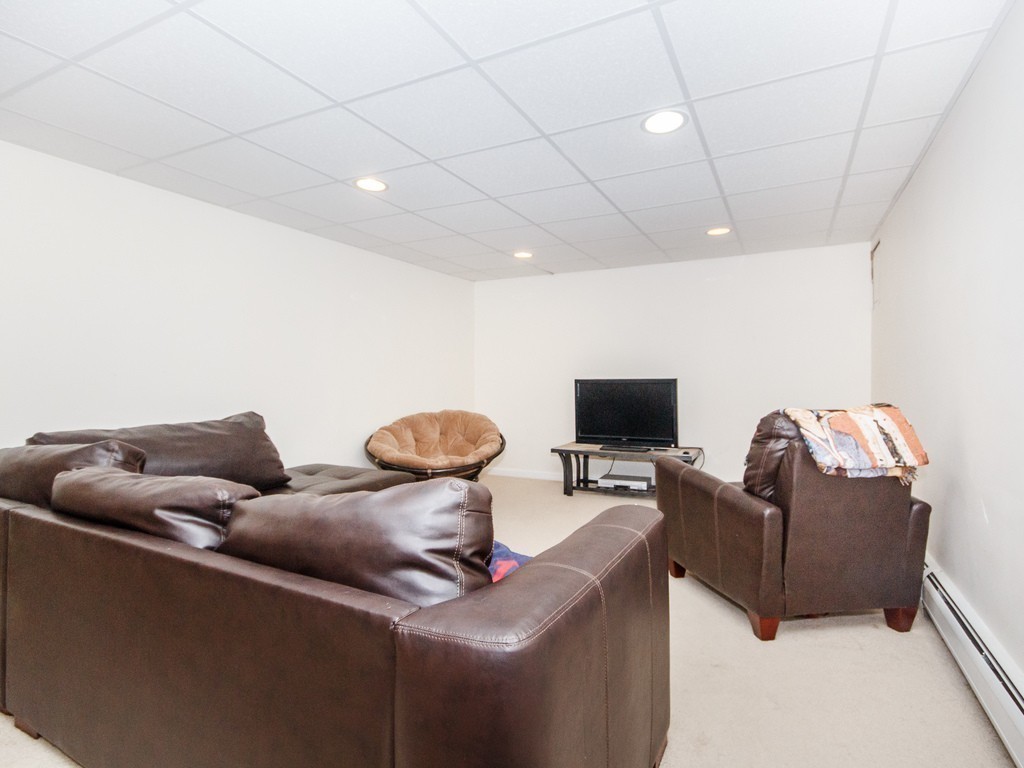 277 Border Road Concord, MA 01742 - Photo 18 of 28 Gallery Image 18