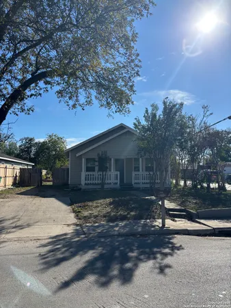 $1,250 | 838 King Avenue, San Antonio, TX 78211