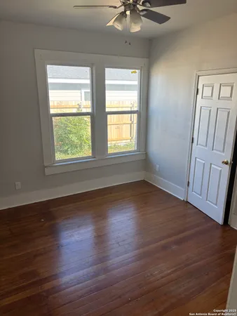 $1,250 | 838 King Avenue, San Antonio, TX 78211
