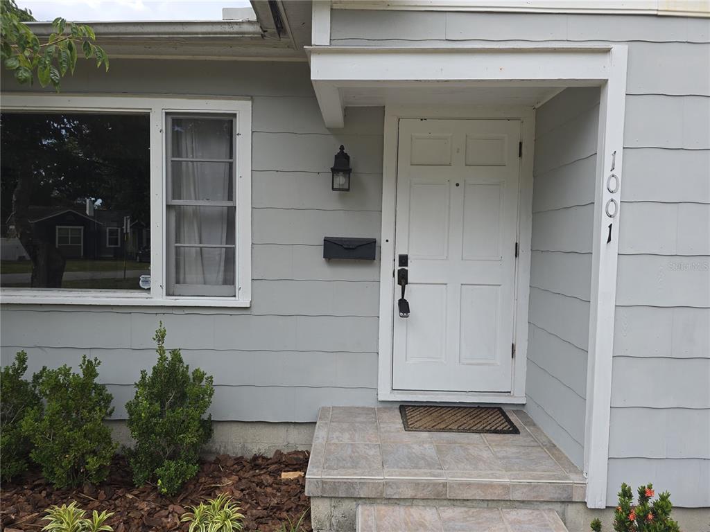 1001 West Beacon Avenue Tampa, FL 33603 - Photo 3 of 17