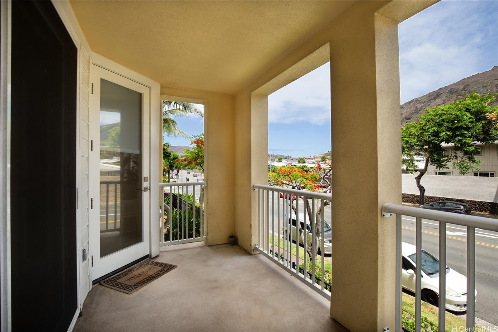 520 Lunalilo Home Road, Unit 8107 Honolulu, HI 96825 - Photo 14 of 25 a view of a porch of a house