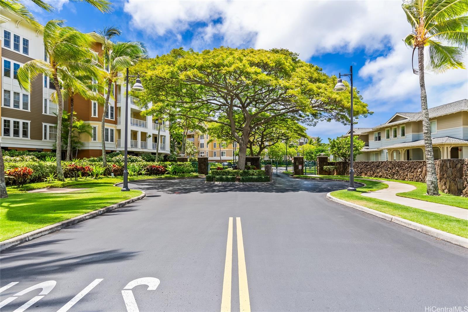 520 Lunalilo Home Road, Unit 8107 Honolulu, HI 96825 - Photo 24 of 25 a view of a city with tall buildings