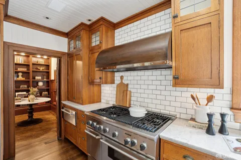 $5,995,000 | 2535 Vallejo Street, San Francisco, CA 94123