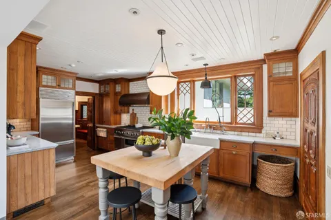 $5,995,000 | 2535 Vallejo Street, San Francisco, CA 94123