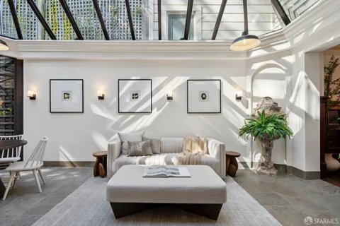 $5,995,000 | 2535 Vallejo Street, San Francisco, CA 94123