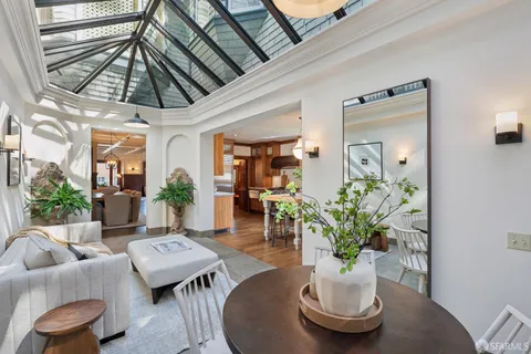 $5,995,000 | 2535 Vallejo Street, San Francisco, CA 94123