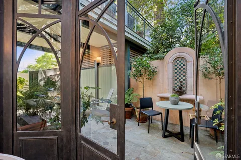 $5,995,000 | 2535 Vallejo Street, San Francisco, CA 94123