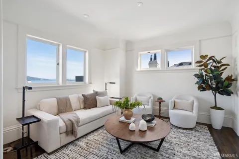$5,995,000 | 2535 Vallejo Street, San Francisco, CA 94123