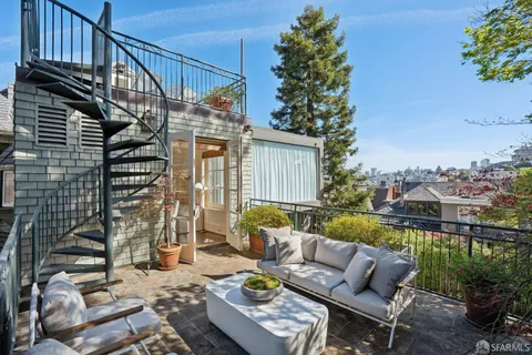 $5,995,000 | 2535 Vallejo Street, San Francisco, CA 94123