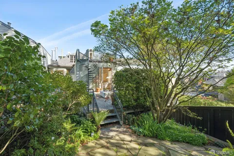 $5,995,000 | 2535 Vallejo Street, San Francisco, CA 94123