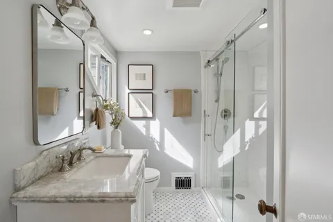 $5,995,000 | 2535 Vallejo Street, San Francisco, CA 94123