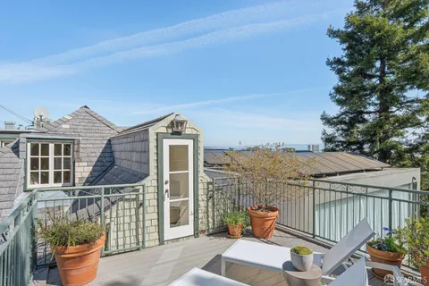 $5,995,000 | 2535 Vallejo Street, San Francisco, CA 94123