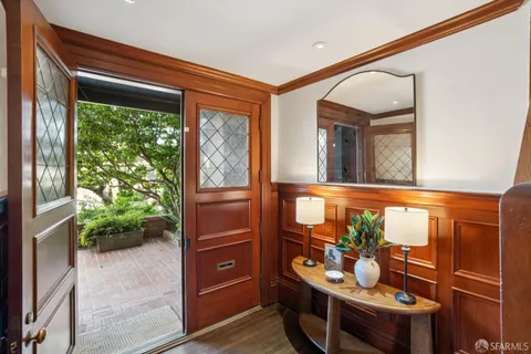 $5,995,000 | 2535 Vallejo Street, San Francisco, CA 94123