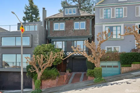 $5,995,000 | 2535 Vallejo Street, San Francisco, CA 94123