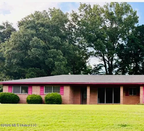 $275,000 | 105 Strothers Drive, Vicksburg, MS 39180