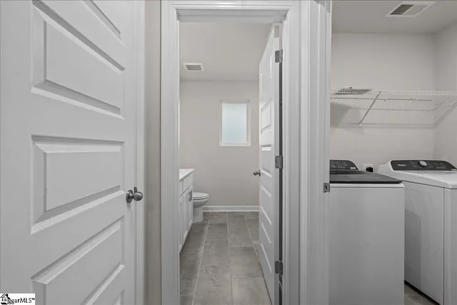 $327,900 | 422 Yellowstone Trail, Fountain Inn, SC 29644