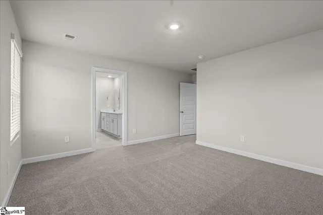 $327,900 | 422 Yellowstone Trail, Fountain Inn, SC 29644