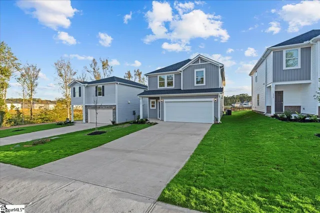 $327,900 | 422 Yellowstone Trail, Fountain Inn, SC 29644