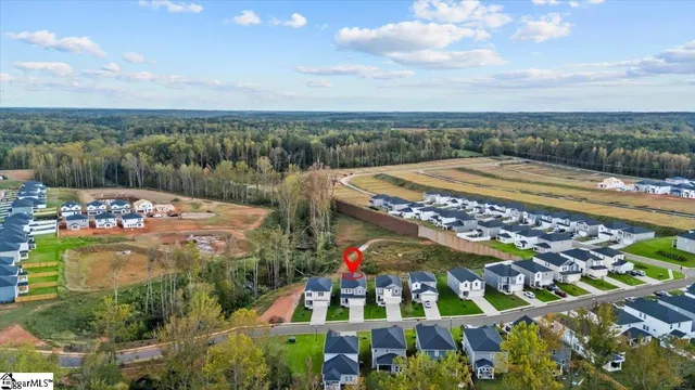 $327,900 | 422 Yellowstone Trail, Fountain Inn, SC 29644