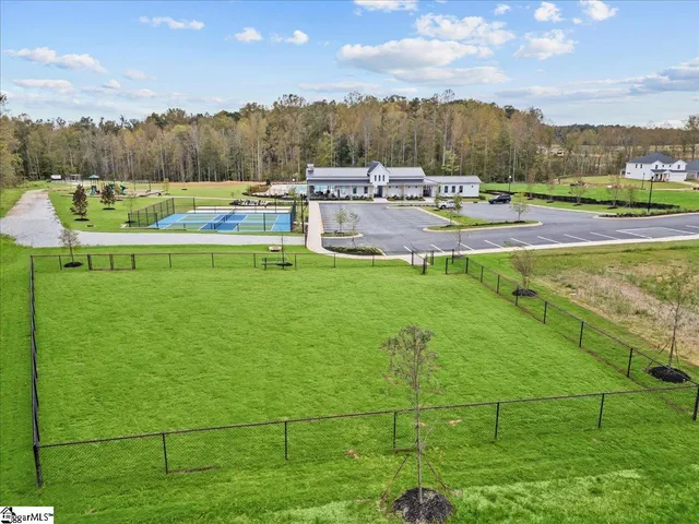 $327,900 | 422 Yellowstone Trail, Fountain Inn, SC 29644