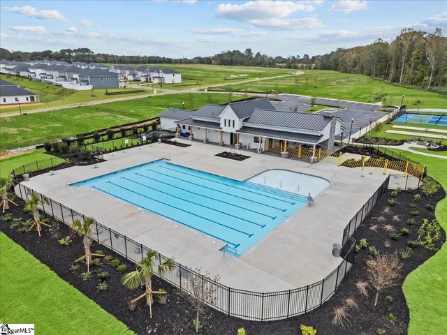 $327,900 | 422 Yellowstone Trail, Fountain Inn, SC 29644