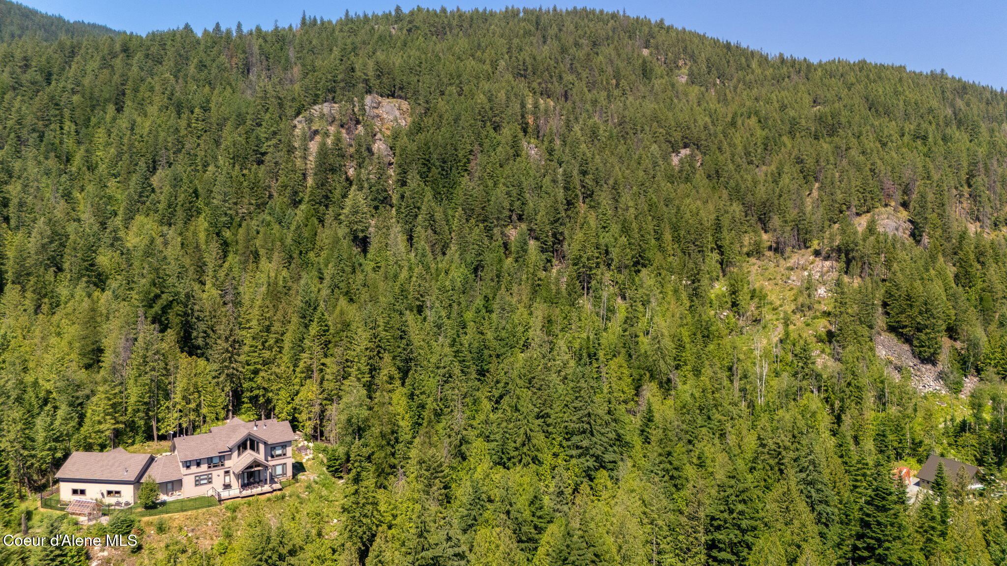 466 Rincon Drive Sandpoint, ID 83864 - Photo 3 of 19 3-web-or-mls-SkyLight - SPLOT (RQ)-13