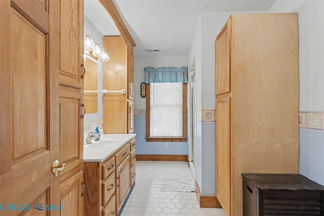8237 Spring Hill Farm Road East Gloucester, VA 23061 - Photo 26 of 39