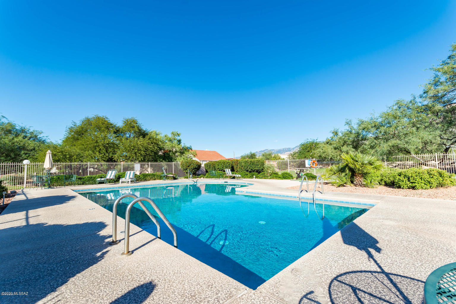 301 East Ridgeland Street Tucson, AZ 85704 - Photo 11 of 32