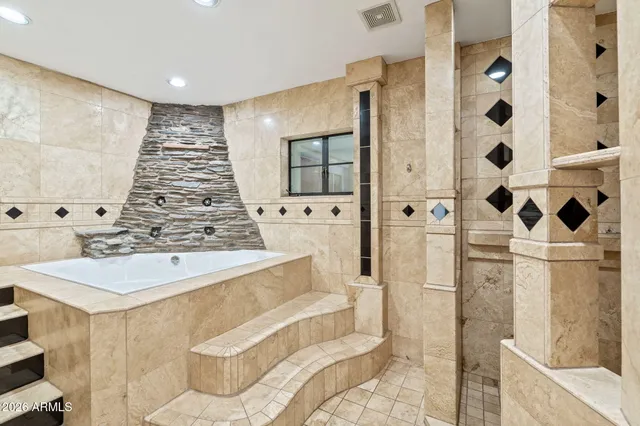 $2,500,000 | 1345 East Ocotillo Road, Phoenix, AZ 85014