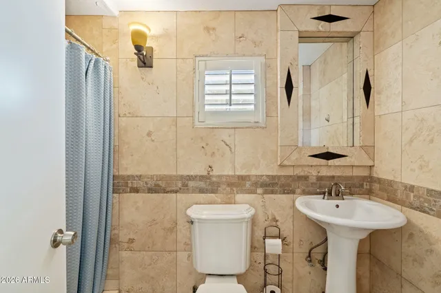 $2,500,000 | 1345 East Ocotillo Road, Phoenix, AZ 85014