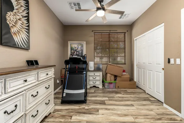 $2,400 | 1817 East Beautiful Lane, Phoenix, AZ 85042