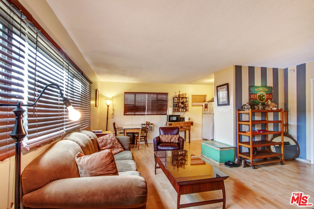 1937 North Bronson Avenue Los Angeles, CA 90068 - Photo 7 of 13