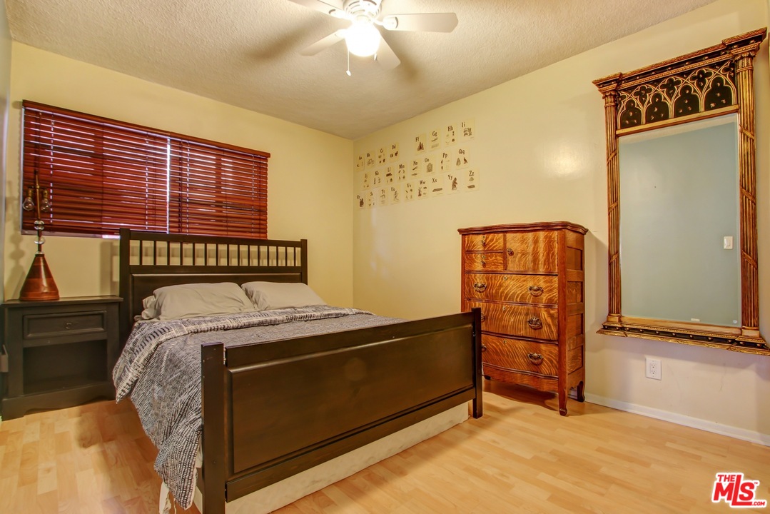 1937 North Bronson Avenue Los Angeles, CA 90068 - Photo 9 of 13