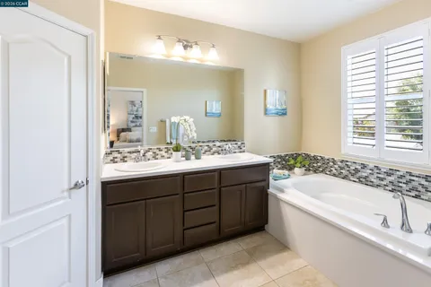 $799,000 | 1552 Glenn Street, Hayward, CA 94545