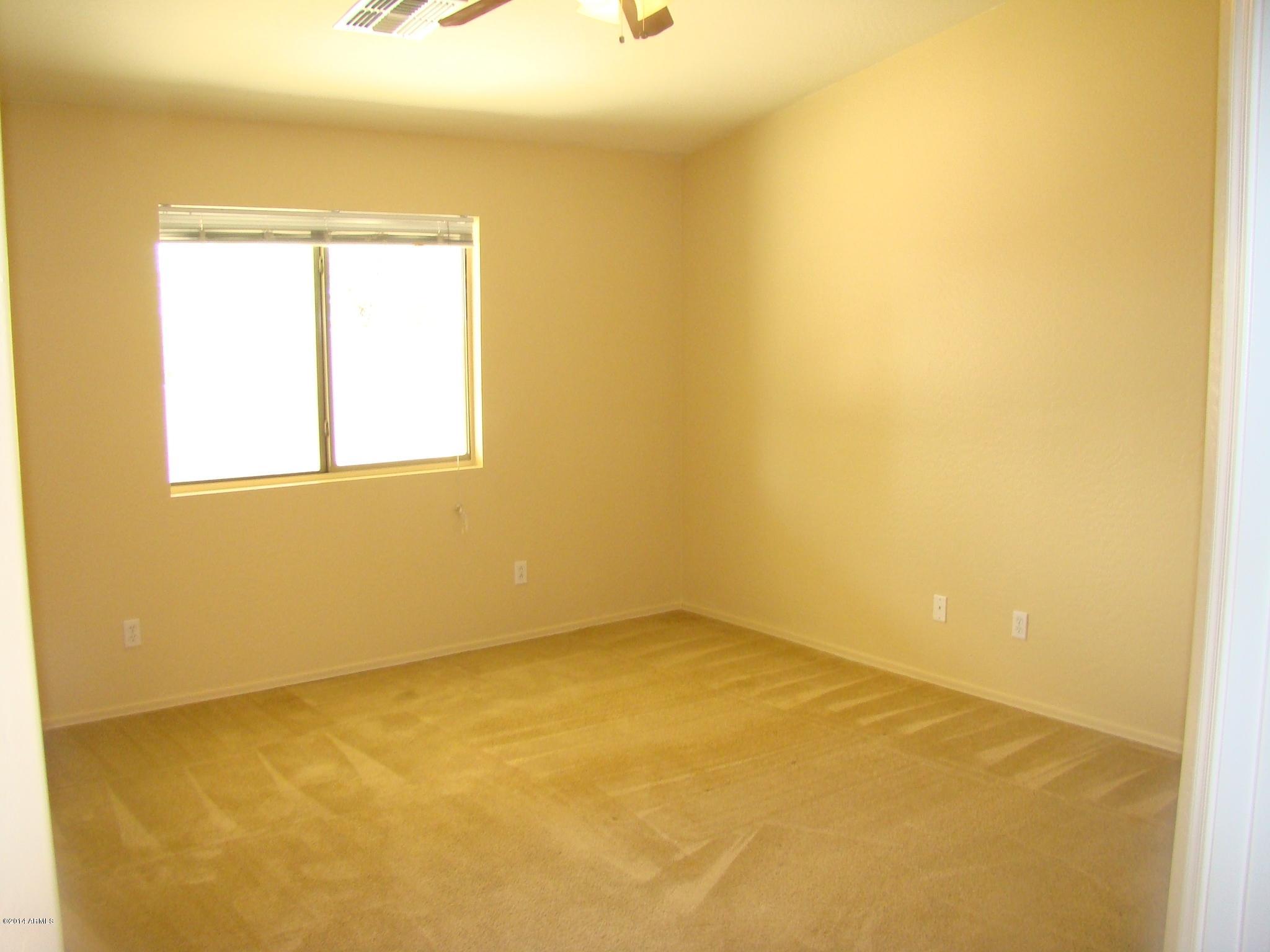 8617 West Riley Road Tolleson, AZ 85353 - Photo 4 of 20 DSC00321