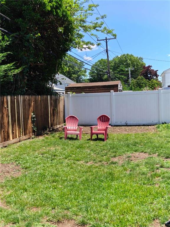82 Lantern Road Hicksville, NY 11801 - Photo 17 of 28
