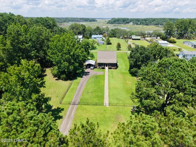 $475,000 | 189 Deloss Point Road, Ridgeland, SC 29936