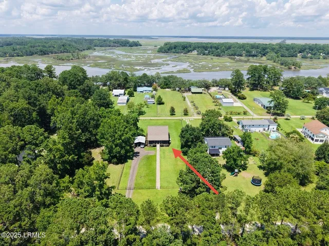 $475,000 | 189 Deloss Point Road, Ridgeland, SC 29936