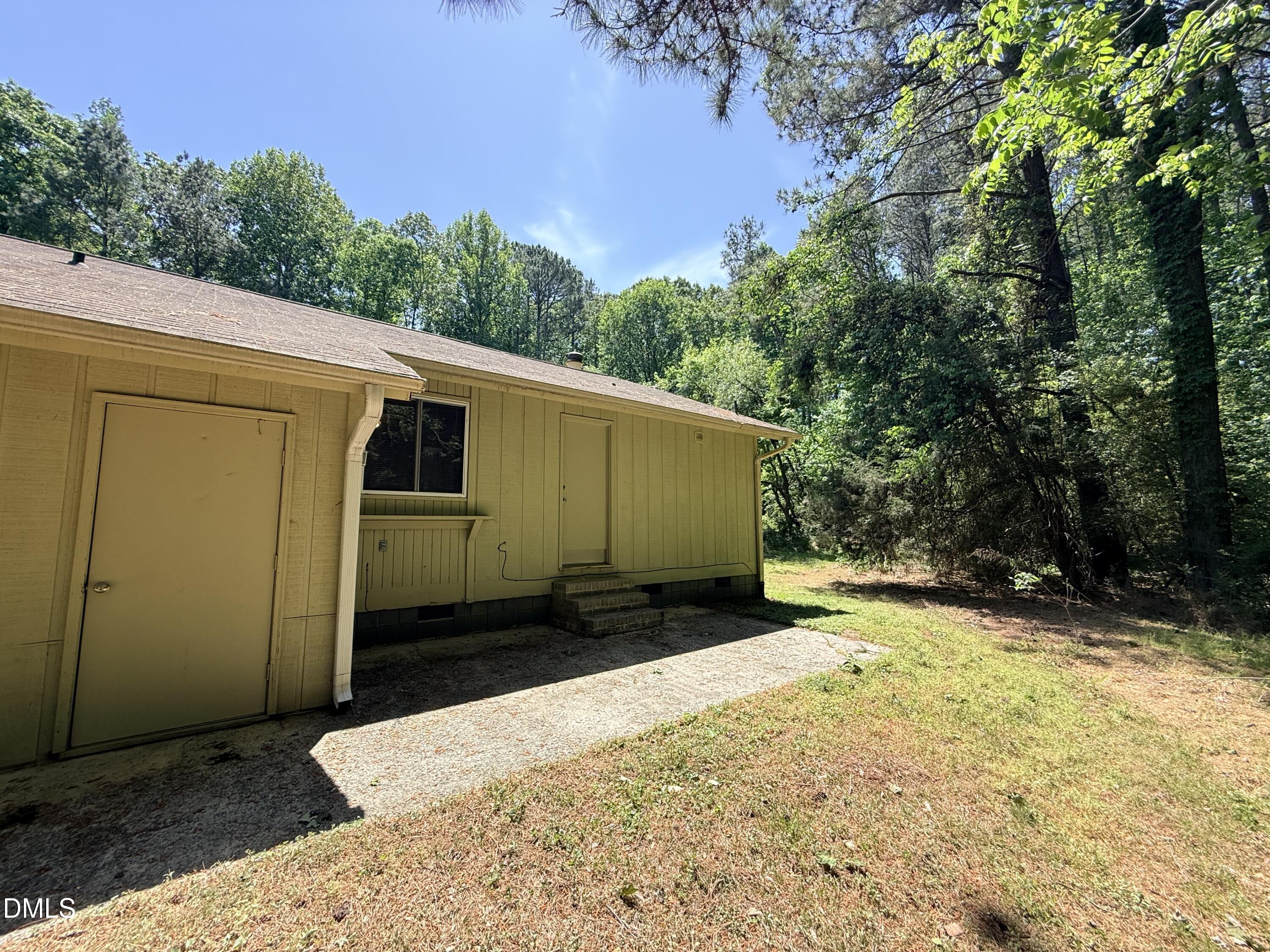 475 Cedar Lake Road, Unit A Chapel Hill, NC 27516 - Photo 10 of 12 image